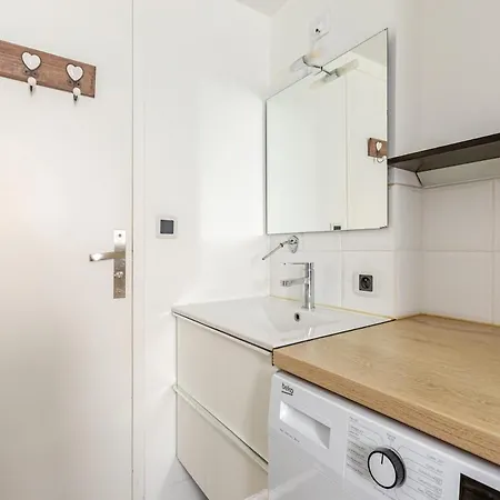 Dom wakacyjny L'atelier Du Clos Avec Jacuzzi