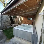 L'atelier Du Clos Avec Jacuzzi Casa de Férias