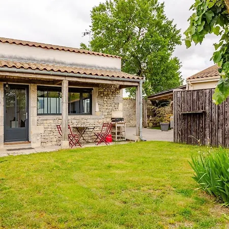 Сasa de vacaciones L'atelier Du Clos Avec Jacuzzi *