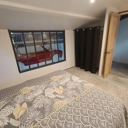 Сasa de vacaciones L'atelier Du Clos Avec Jacuzzi